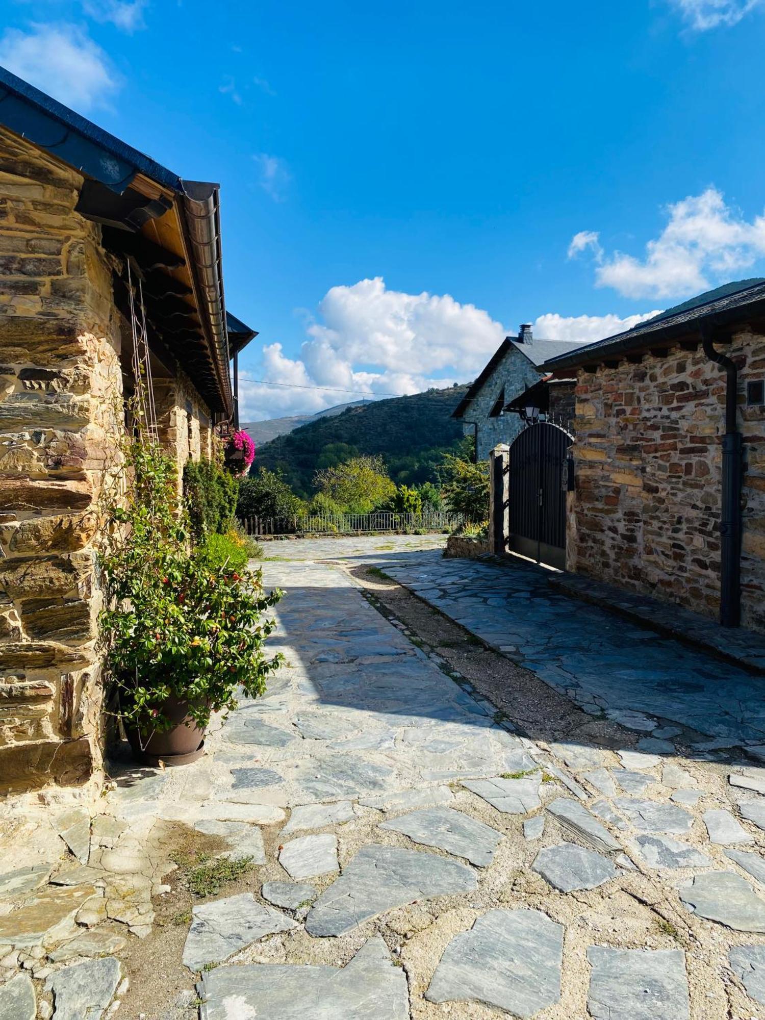 Hostal La Casita De Chocolate - Vut Le1131 Ponferrada Exterior foto